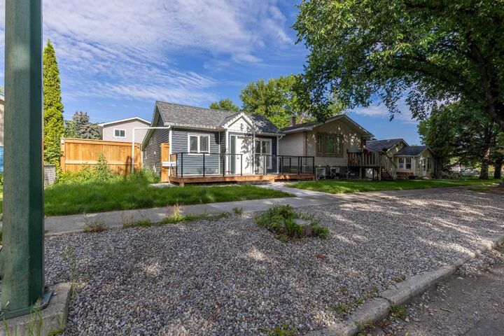 Property Photo: 444 20 Street N AB T1H 3N1