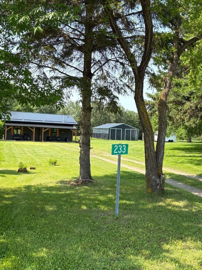 Property Photo: 15249 665A Township 233 AB T0A 2C0