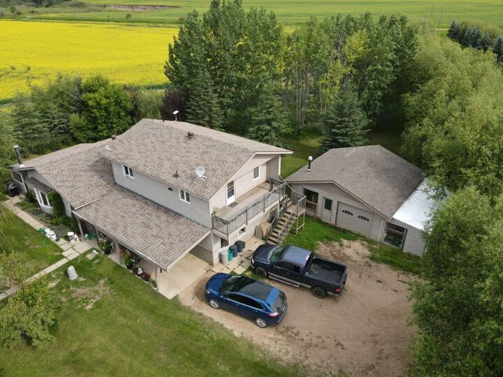 Property Photo: 17117 742 Township AB T0G 1E0