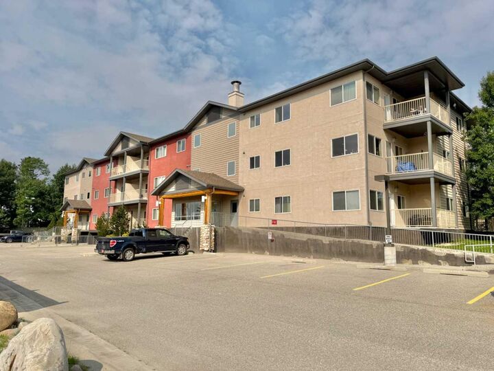 109 Seabolt Drive 305 — photo 1