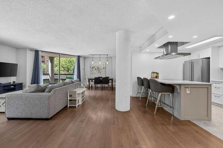 Property Photo:  1304 15 Avenue SW 230  AB T3C 0X7 