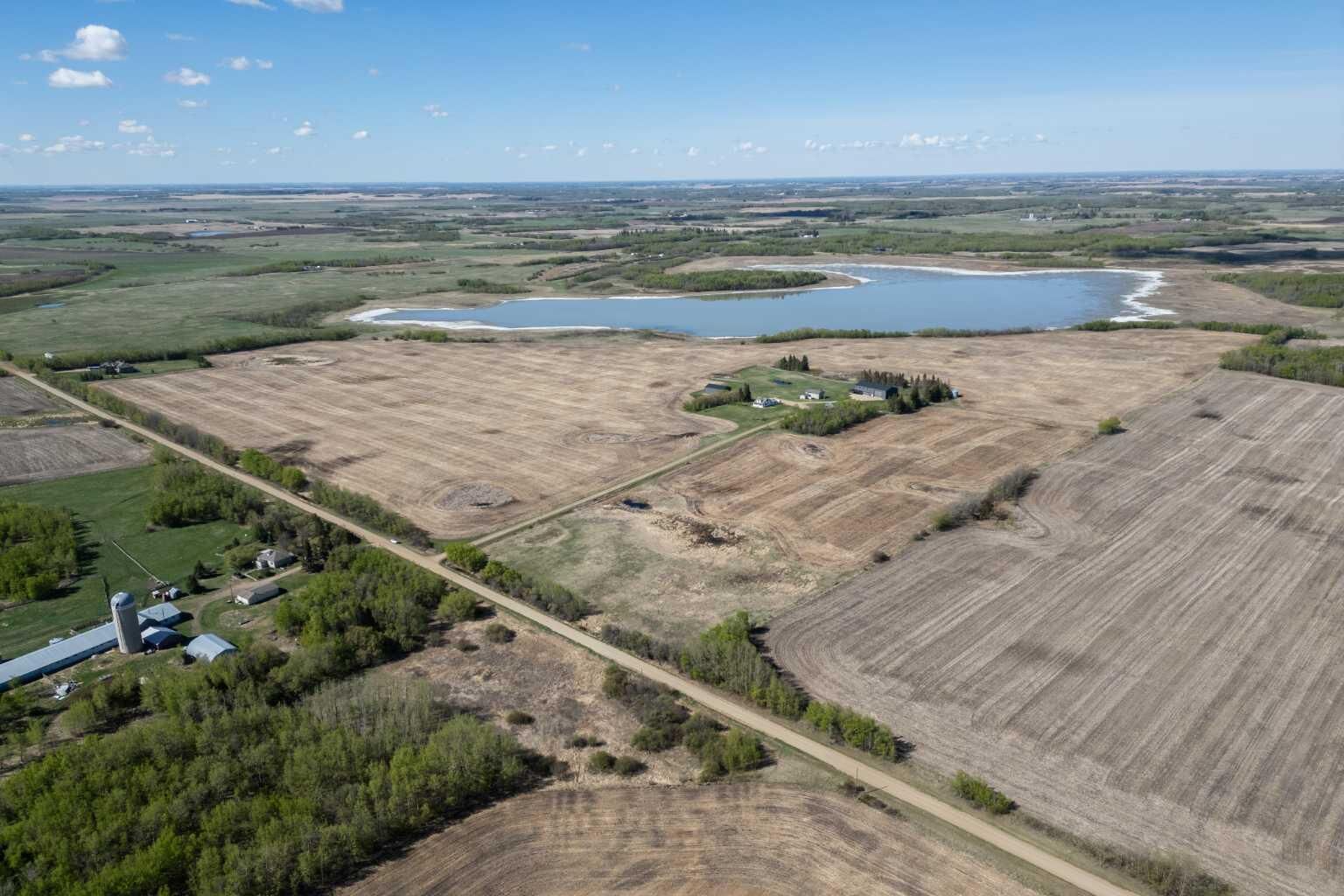 Property Photo: 49274 Range Road 225 AB T0B 3M3