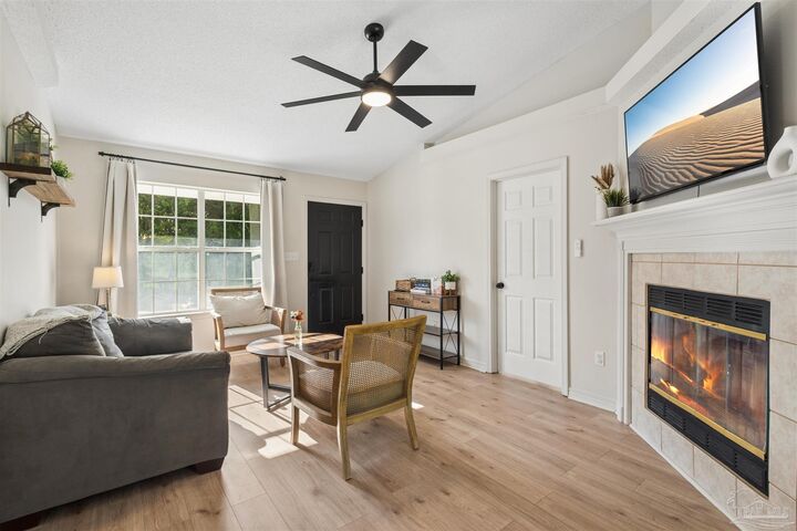 Property Photo:  1683 Tuscon Ct  FL 32563 