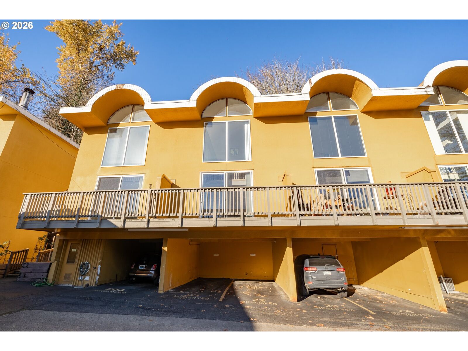 Property Photo:  847 SW Broadway Dr 32  OR 97201 