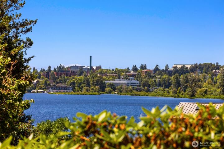 Property Photo: 3333 43rd Avenue NE WA 98105