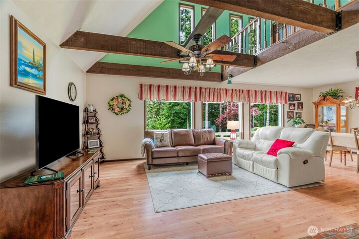 Property Photo:  190  Martin Road  WA 98645 