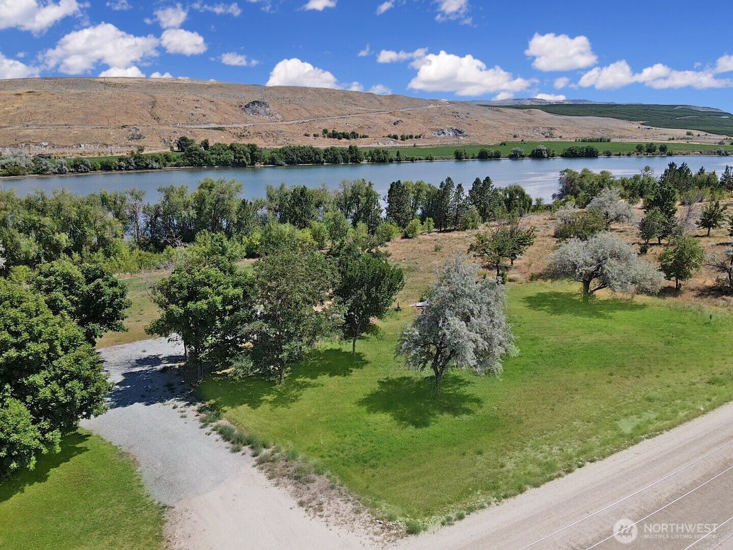 Property Photo:  306  Monse River Road  WA 98812 