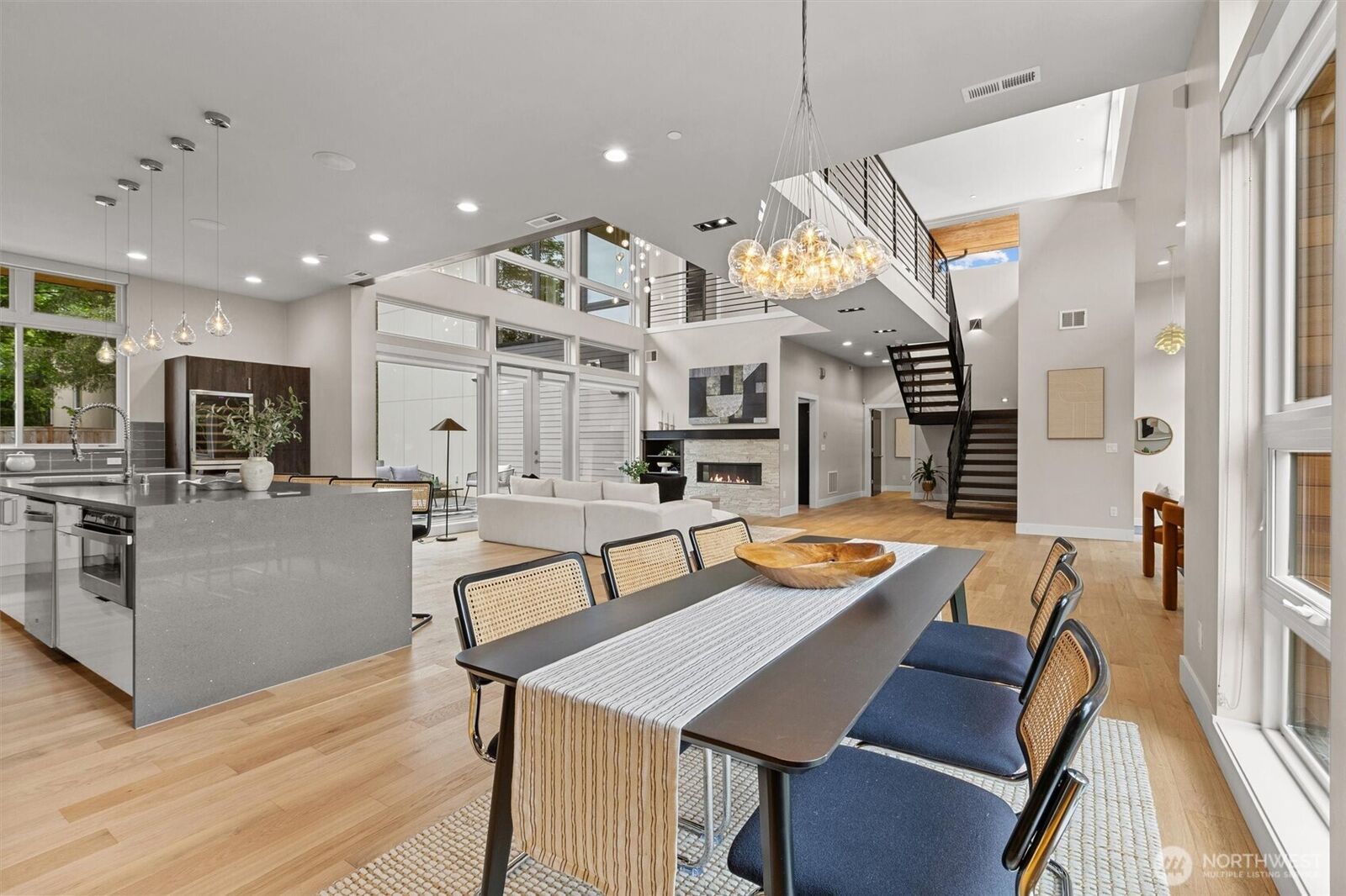 Property Photo: 16323 NE 44th Court WA 98052