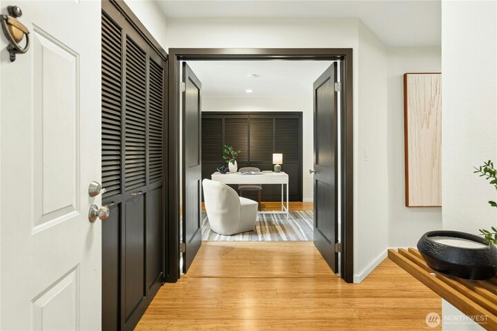 Property Photo: 1617 Summit Avenue 23 WA 98122