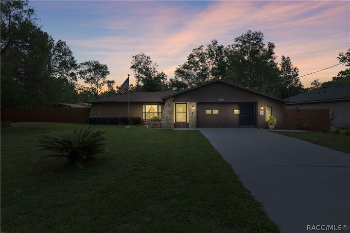 Property Photo:  8751 N Amboy Drive  FL 34433 