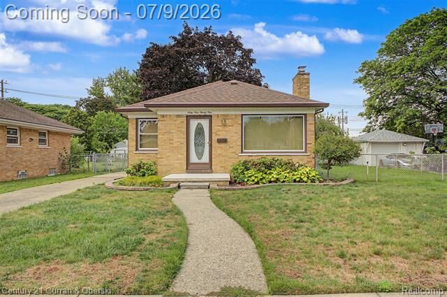 Property Photo:  6999 Fenton Street  MI 48127 