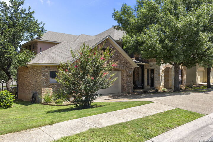 Property Photo:  139 Evans Oak Ln  TX 78260 