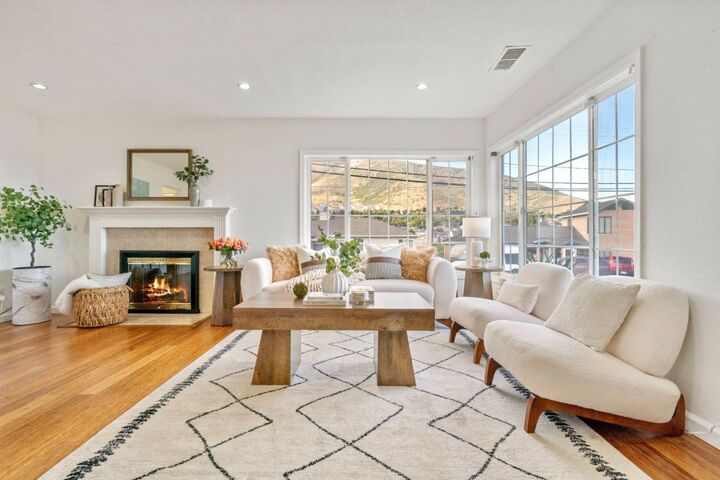Property Photo: 429 Hemlock Avenue CA 94080