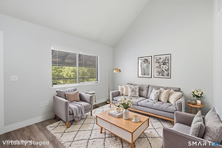 Property Photo:  17 Farmington Avenue 12  CT 06062 