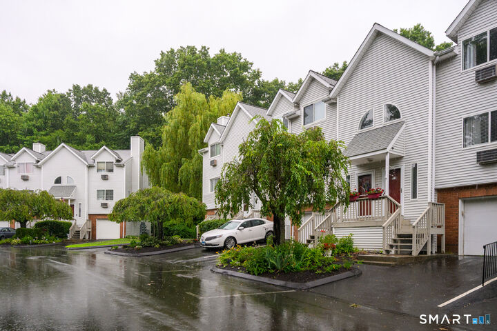 Property Photo:  925 Oronoke Road 25D  CT 06708 