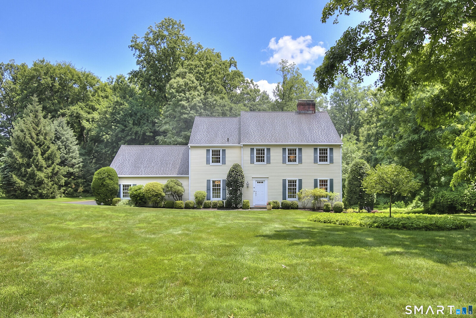 Property Photo: 4 North Valley Road CT 06877