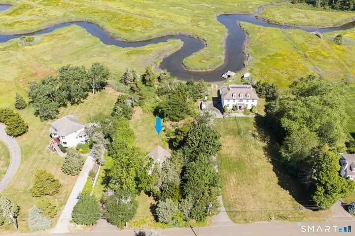 Property Photo:  106 Pratt Road  CT 06413 