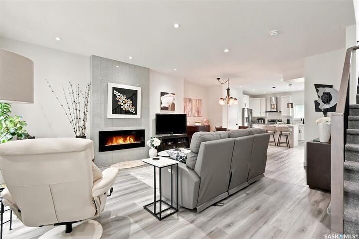 Property Photo: 414A 109th Street W SK S7N 1R7