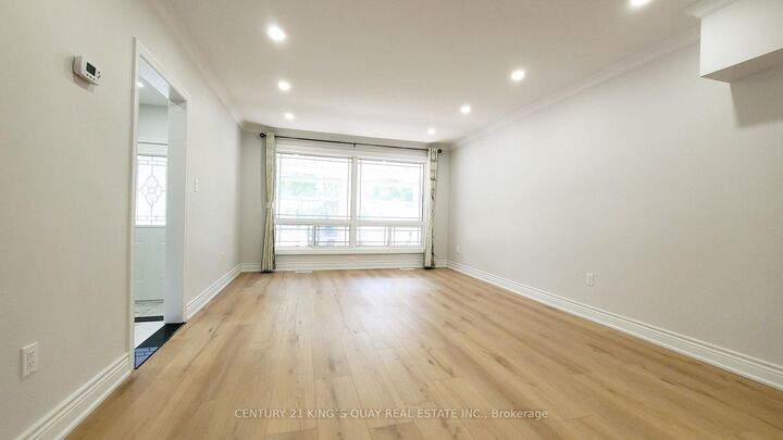 Photo de la propriété: 80 Main Street ON L3R 2E7