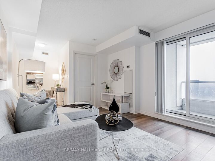 Property Photo: 2015 Sheppard Avenue E 1905 ON M2J 0B3