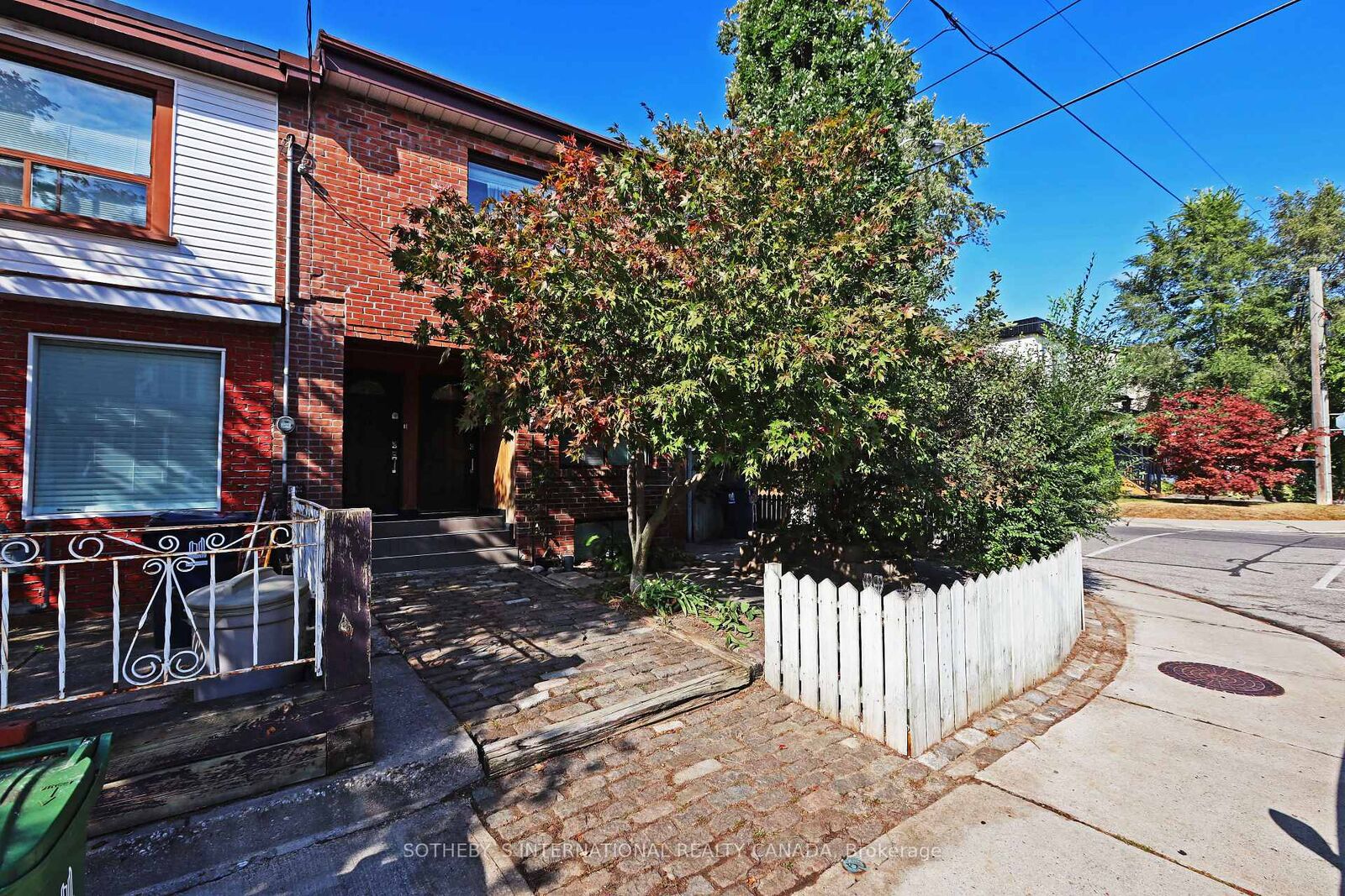 Property Photo:  212 Glebemount Avenue Lower  ON M4C 3T1 