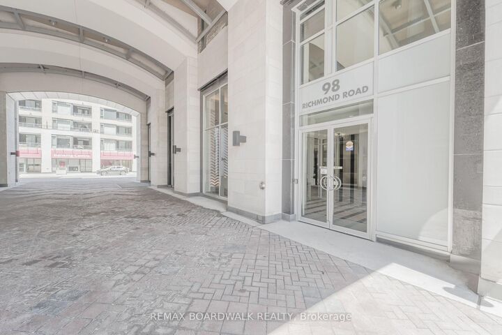 Photo de la propriété:  98 Richmond Road 301  ON K1Z 0B2 