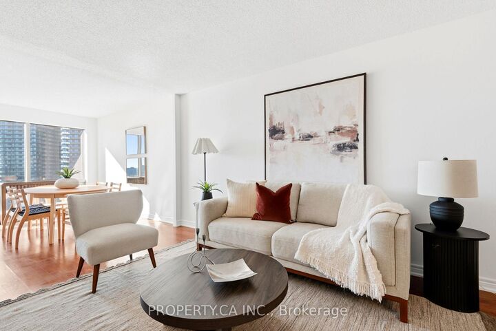 Property Photo:  1001 Bay Street 2101  ON M5S 3A6 