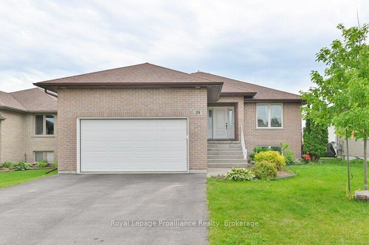 Property Photo: 24 Freedom Crescent ON K8V 0C1