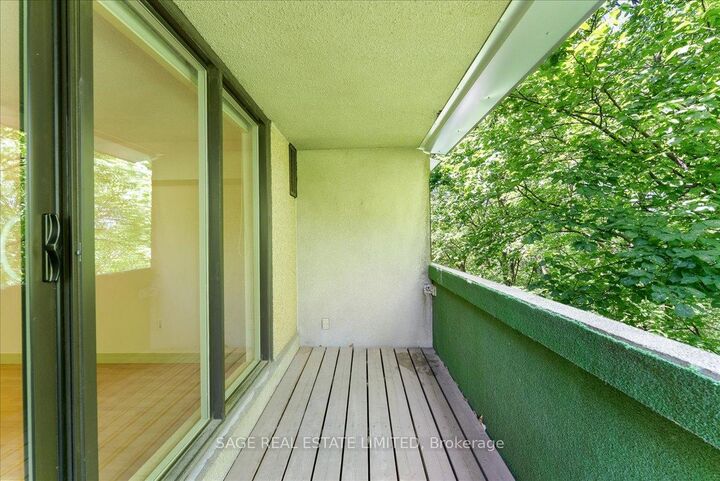 Property Photo:  360 Bloor Street E 209  ON M4W 3M3 