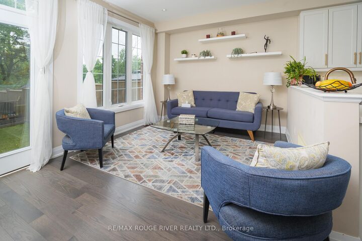 Property Photo:  453 Mahogany Court  ON L1X 0A2 
