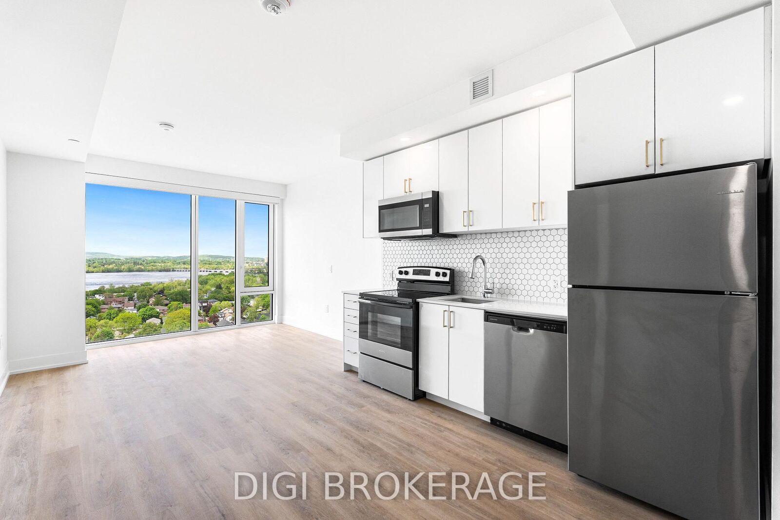 Property Photo:  2070 Scott Street 1304  ON K1Z 0C8 