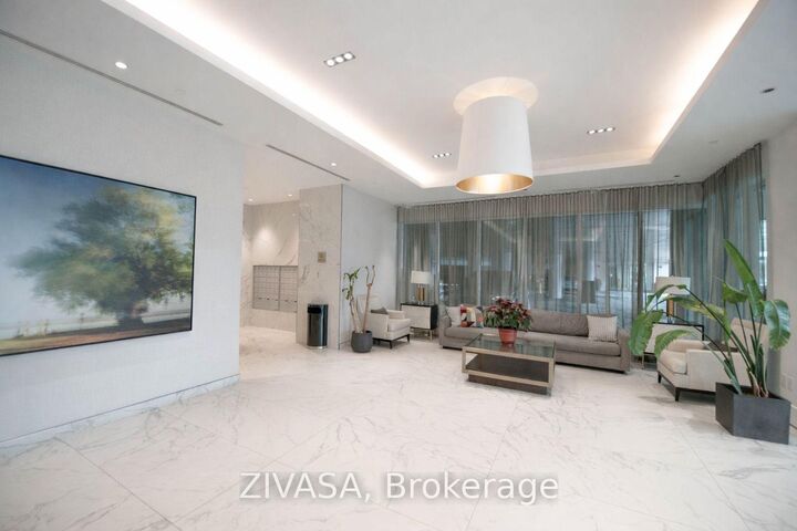Property Photo: 1928 Lakeshore Boulevard W 2607 ON M6S 0B1