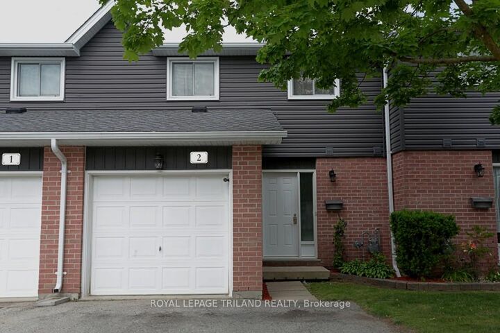 Property Photo: 131 Bonaventure Drive 2 ON N5V 4H8