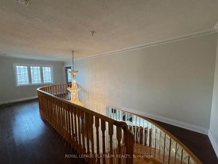 Property Photo: 60 Brookfield Court ON L6Y 4K4