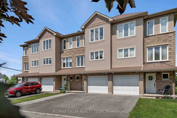 Property Photo: 412 Van Buren Street ON K0G 1J0