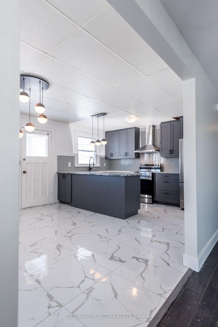 Property Photo:  2419 Page Road 2  ON K1W 1H2 