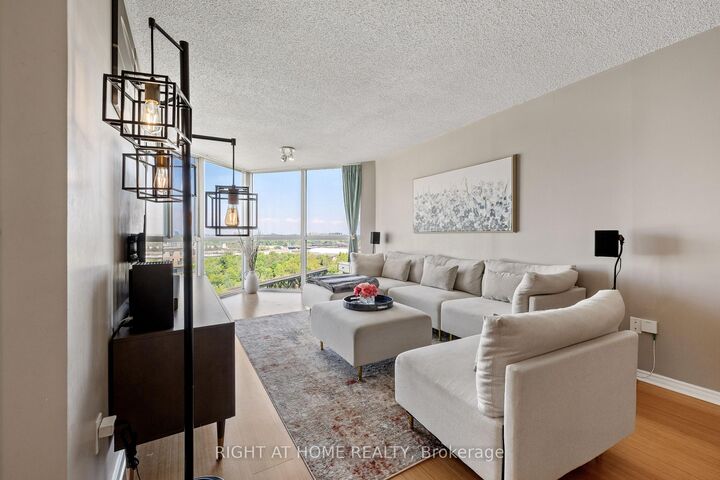 Property Photo:  7 Concorde Place 1310  ON M3C 3N4 