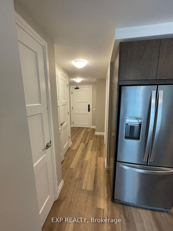 Property Photo: 93 Arthur Street S 813 ON N1E 0S6