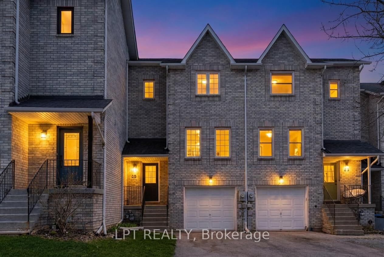 Property Photo:  25 Hattie Court  ON L4P 3Z7 