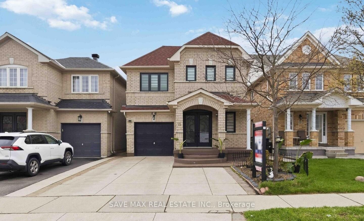 Property Photo: 18 Salonica Road Upper ON L7A 3K9