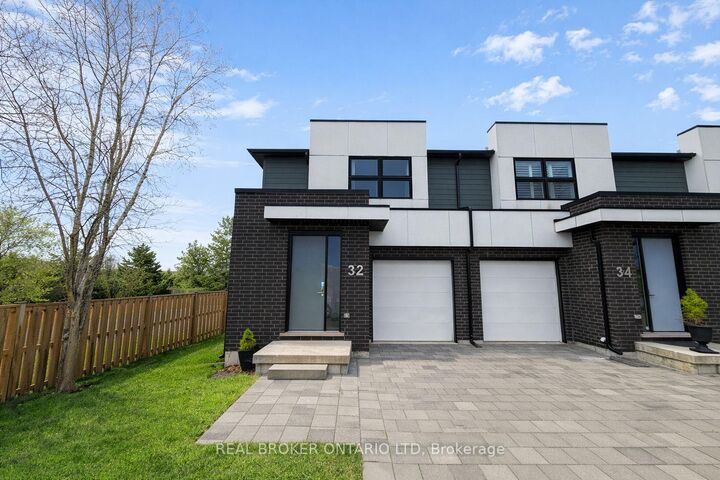 499 Sophia Crescent 32 — photo 1