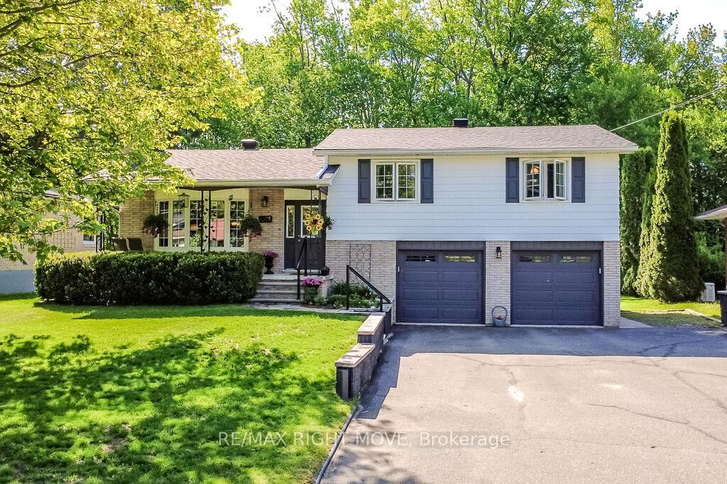 Property Photo: 355 Fairview Drive ON P1P 1L2