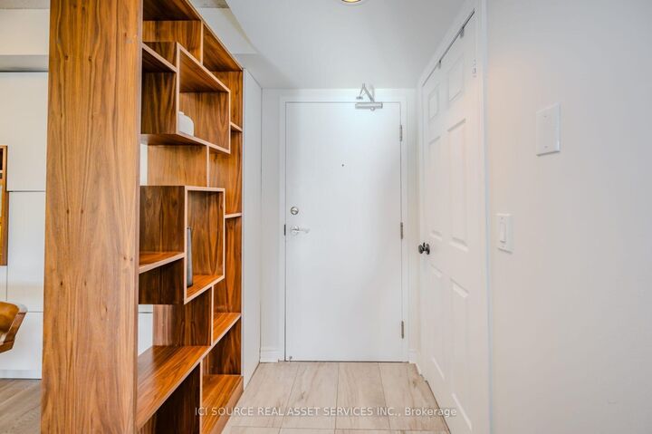 Property Photo:  211 Randolph Road 316  ON M4G 4H1 