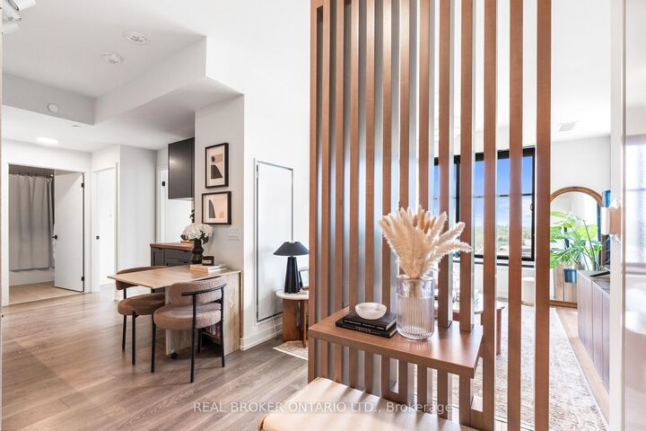 Property Photo: 181 Sterling Road 902 ON M6R 2B2