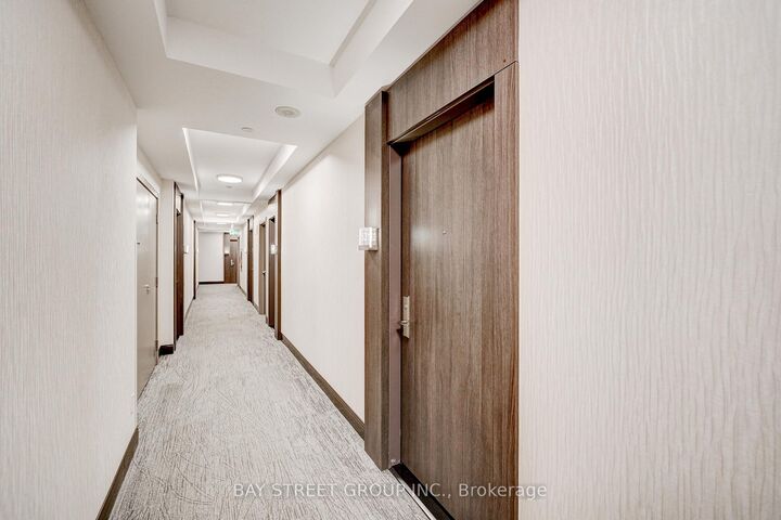 Property Photo:  25 Water Walk Drive 531  ON L6C 0G3 