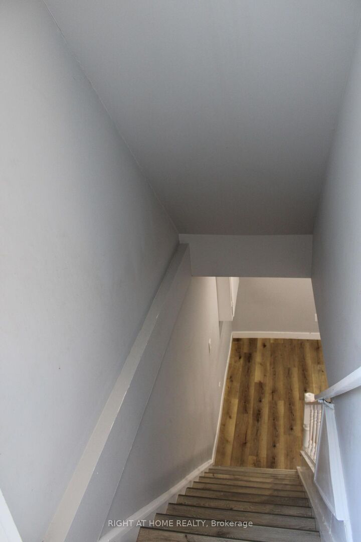 Photo de la propriété:  168 Golfdale Crescent  ON N6C 5X4 