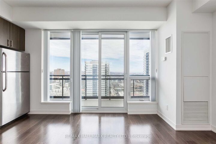 Property Photo: 225 Sackville Street 2102 ON M5A 3H1