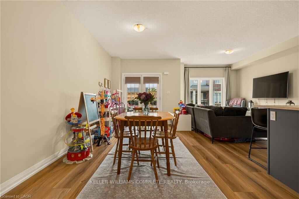 Property Photo:  677 N Park Road N 156  ON N3R 0C2 