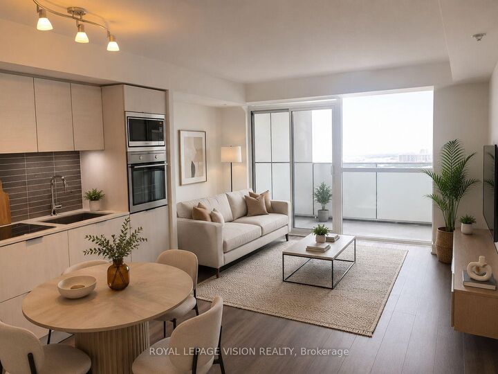 Property Photo:  318 Richmond Street W 613  ON M5V 0B4 