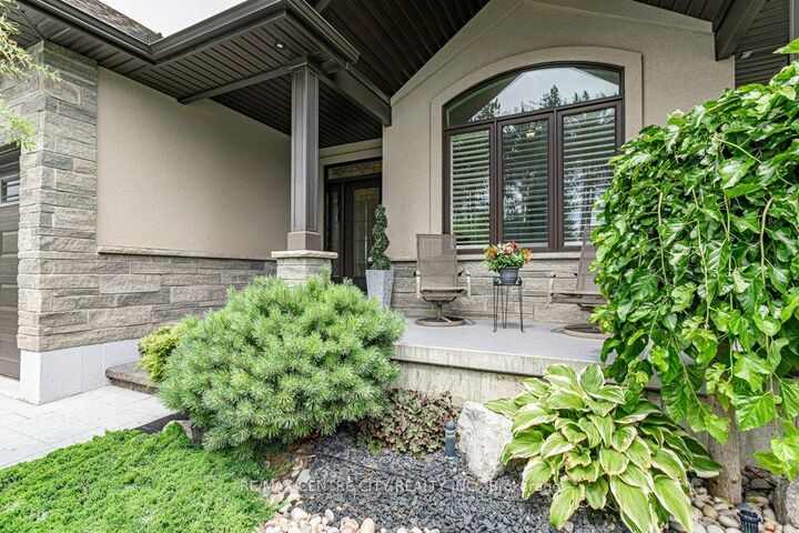 Property Photo: 26 Elwood Street ON N7G 3H3